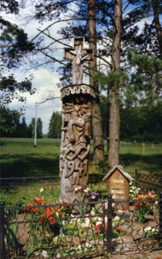 Pillar in memory of the Lithuanian citizens on Chervyen-Liady Road